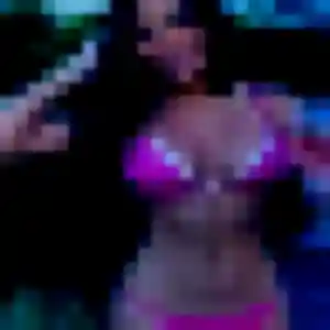 Bernadette, 22 ans, en ligne à Cuinzier pour une rencontre coquine