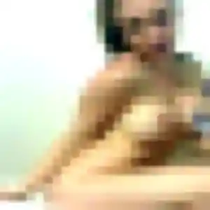 Wendy, 24 ans, connectée à Culhat pour une rencontre coquine