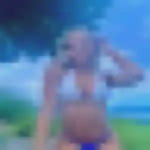 Yolande, 22 ans, disponible à Dembeni pour un plan cul