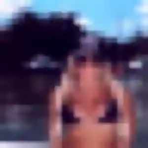 Laura (24 ans) à Dolus-d'Oléron cherche un plan cul ce soir