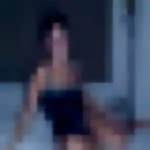 Luna, 25 ans, en ligne à Douvres-la-Délivrande pour une rencontre coquine