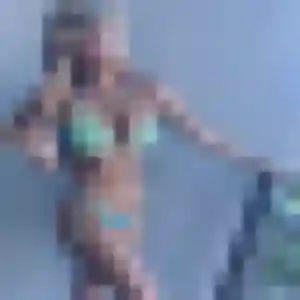 Wahiba, 26 ans, en ligne à Dracy-le-Fort pour un plan cul