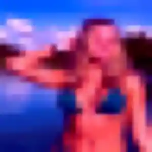 Photo de Lina à Eclassan (25 ans) - plan cul discret