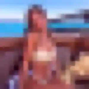 Perrine, 25 ans, disponible à Épinac pour une rencontre coquine