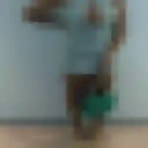 Rejoins Elvire, 28 ans à Estrée-Blanche en privé