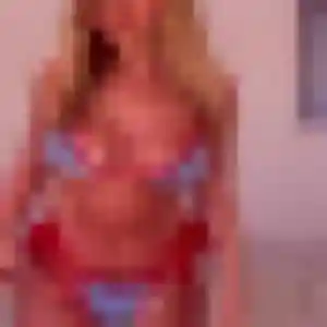 Anne-Marie, 32 ans, dispo pour plan cul à Étretat