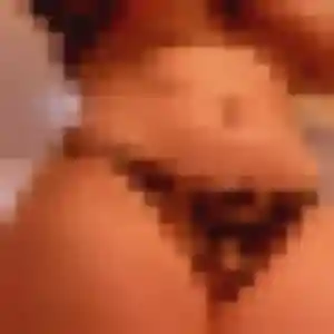 Elvire, 29 ans, disponible à Falck pour une rencontre coquine