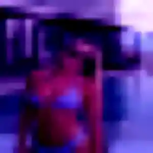 Ariane, 28 ans, connectée à Faramans pour une rencontre coquine