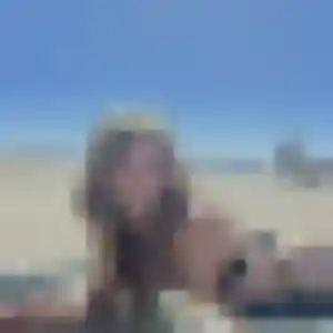 Anna, 35 ans, cherche un plan cul à Farges-en-Septaine