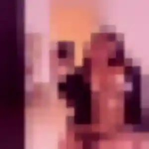 Contacte Elodie, 28 ans à Farges-lès-Chalon en privé