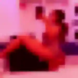Celeste, 23 ans, connectée à Favières pour une rencontre coquine