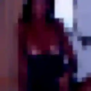 Photo de Solange à Fère-en-Tardenois (38 ans) - plan cul discret