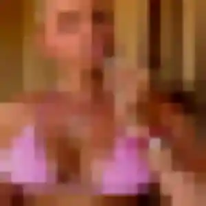 Karen, femme de 43 ans propose plan cul à Férel