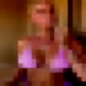 Photo privée de Flore, 44 ans à Ferrières - rencontre sans lendemain