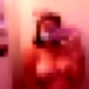 Laure, 23 ans, connectée à Fixin pour une rencontre coquine