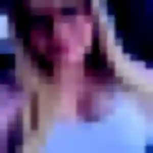 Rejoins Clarisse, 35 ans à Fleurbaix en privé