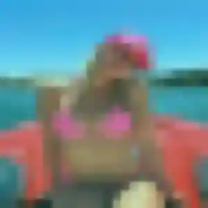 Blandine, 29 ans, disponible à Fleury pour un plan cul