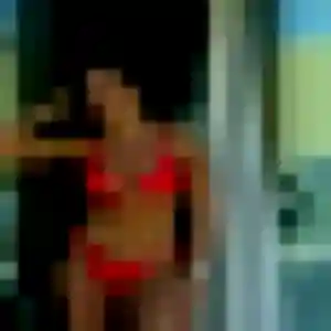 Wahiba (33 ans) à Folgensbourg propose une rencontre rapidement