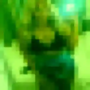 Contacte Oriane, 22 ans à Fougerolles-du-Plessis en privé