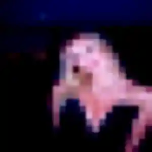 Madeleine, femme de 41 ans propose plan cul à Fourques