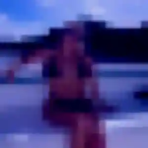 Photo exclusive de Debora, 40 ans à Francheville - rencontre coquine