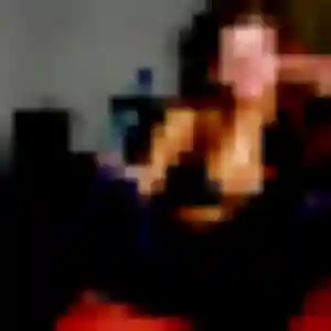 Sexy Karen, 23 ans à Freneuse - voir sa photo