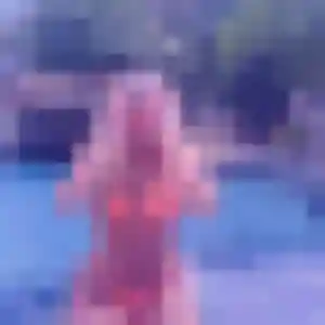 Amira, 24 ans, en ligne à Fresnoy-Folny pour une rencontre coquine