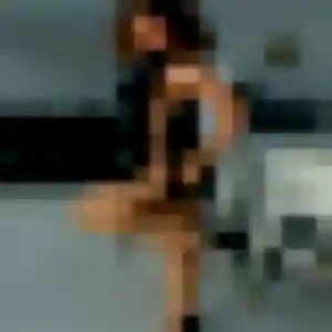 Lou-Anne, 25 ans, dispo pour plan cul à Gemeaux