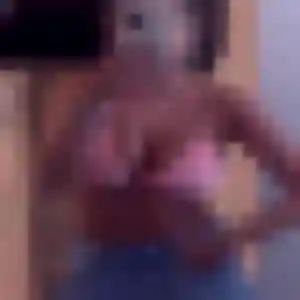 Photo de Eleonore à Gillonnay (45 ans) - plan cul sans inscription