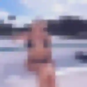 Myriam, 27 ans, connectée à Givenchy-en-Gohelle pour une rencontre coquine