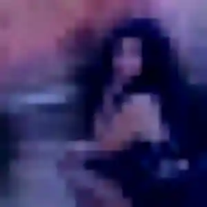 Brune, fille de 35 ans cherche plan cul à Gondecourt