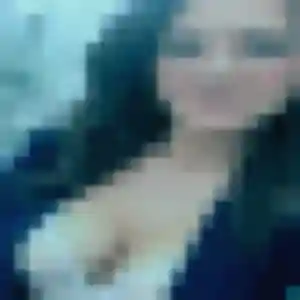 Capucine, femme de 27 ans propose plan cul à Gosné