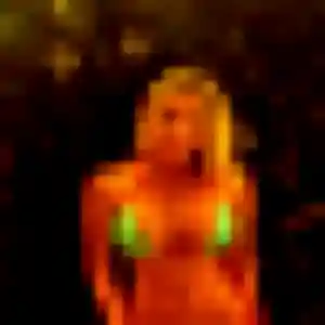 Flore, fille de 24 ans veut plan cul à Goxwiller