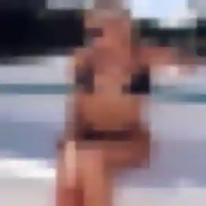 Photo de Salome à Granges-les-Beaumont (42 ans) - plan cul gratuit