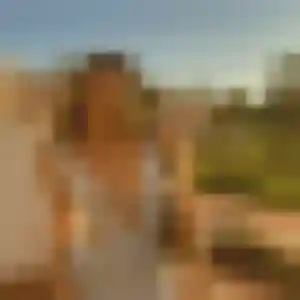 Découvre Heloise, 27 ans à Grilly en privé
