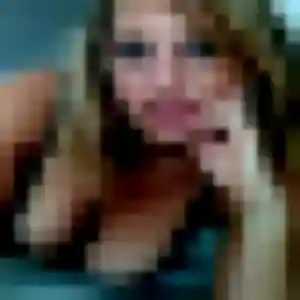 Eva, 43 ans, en ligne à Guer pour un plan cul