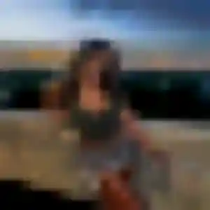 Brigitte, fille de 30 ans veut plan cul à Guimiliau
