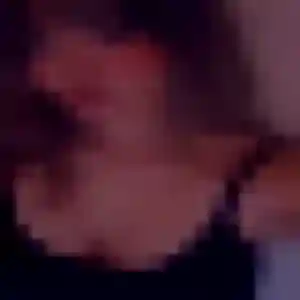 Odette, 38 ans, disponible à Guyancourt pour un plan cul
