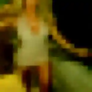 Contacte Djamila, 28 ans à Haussy gratuitement