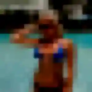 Rejoins Helena, 28 ans à Héloup en privé