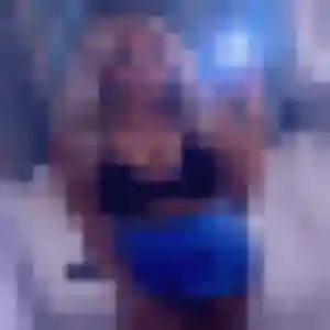Photo sexy de Dina, 24 ans à Hermes - plan discret