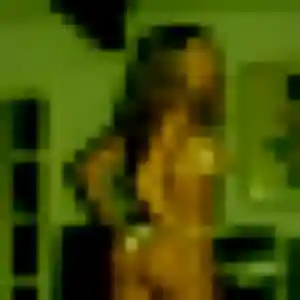 Alienor, 40 ans, en ligne à Iguerande pour une rencontre coquine