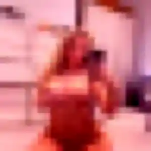 Celia, fille de 34 ans cherche plan cul à Isigny-sur-Mer