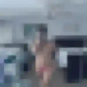 Photo de Maya à Izeron (34 ans) - plan cul anonyme