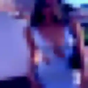 Flavia, 41 ans, connectée à Jaunay-Marigny pour un plan cul