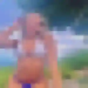 Rejoins Alienor, 31 ans à Javené en privé