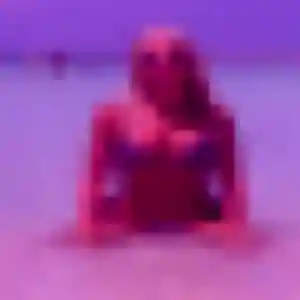 Rejoins Marie-Louise, 23 ans à Jussy en privé