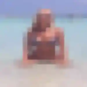 Yasmine, femme de 36 ans propose plan cul à Koungou