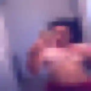 Yannick, 23 ans, en ligne à L'Isle-Adam pour une rencontre coquine