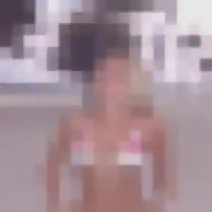 Eliane (27 ans) à La Bosse-de-Bretagne cherche un plan cul maintenant